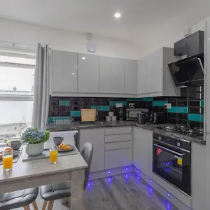 Apartment Spacious In Centre, Cardiff